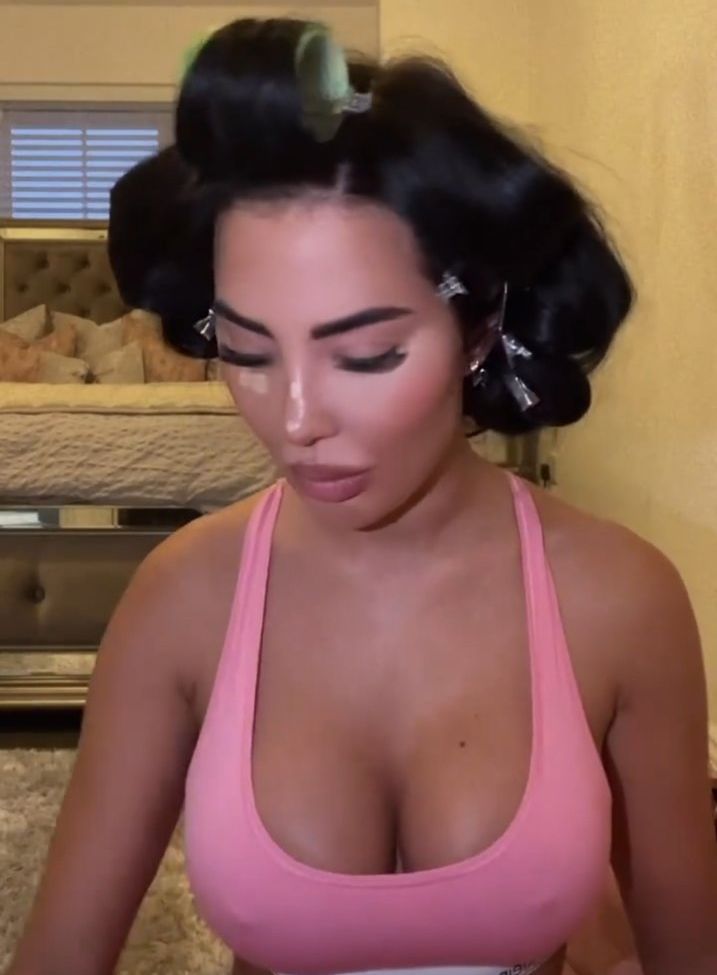 Yazmin Oukhellou desnuda #109541723