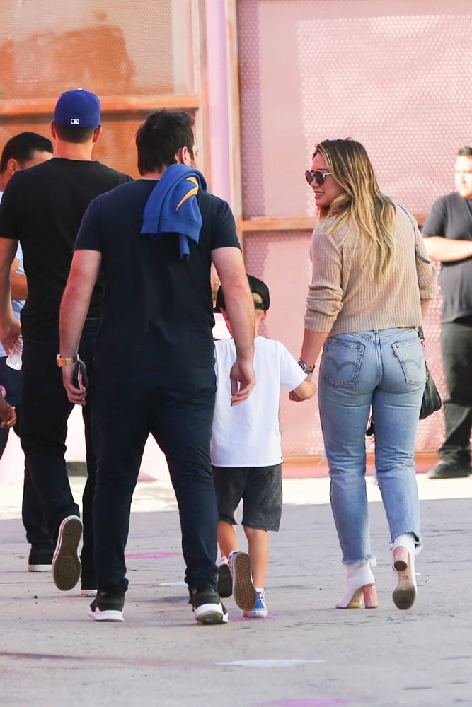 Hilary duff ultimate ass compilation
 #89132829