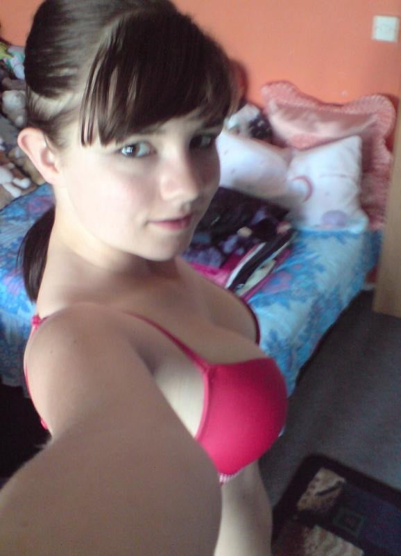 Chava tetona
 #87655856