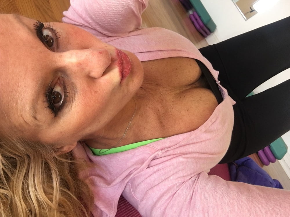 Yummy mature favs 6
 #104856176