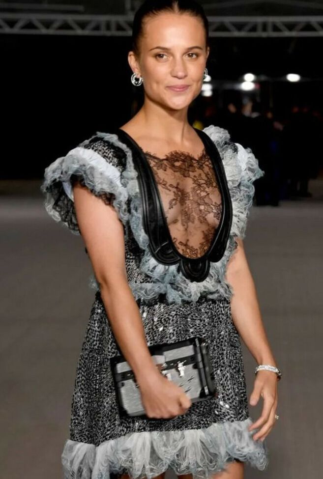 Alicia Vikander nackt #108561743