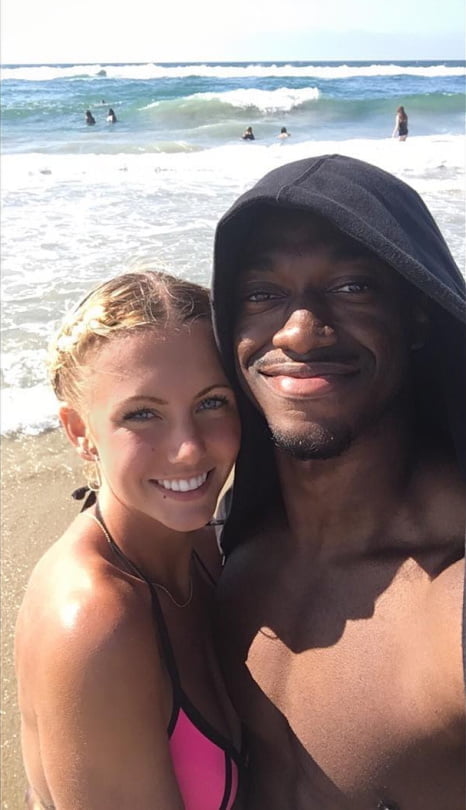 Hombres negros toman mujeres europeas
 #93792627