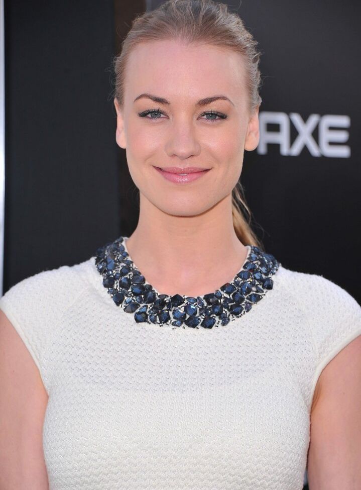 Yvonne Strahovski desnuda #108146472