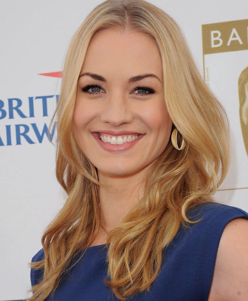 Yvonne Strahovski desnuda #108146482