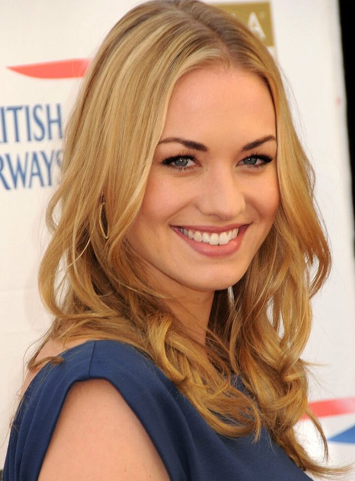 Yvonne Strahovski desnuda #108146484