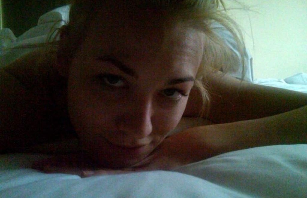 Yvonne Strahovski desnuda #108146517