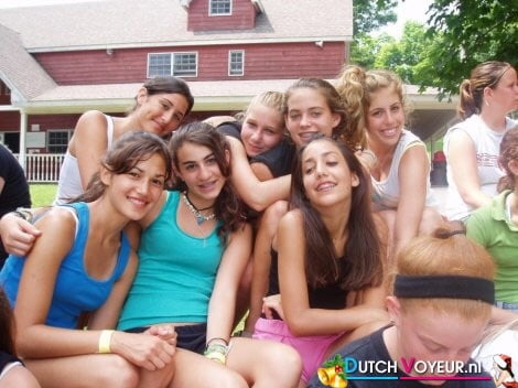 Grupos de chicas
 #101644720