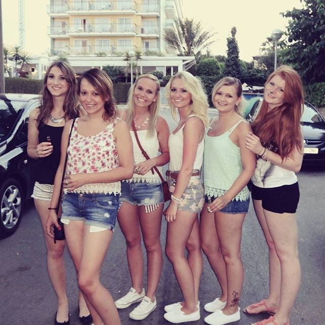 Grupos de chicas
 #101644810