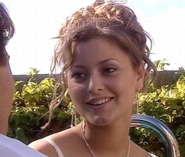 Holly Valance la seule raison pour laquelle vous l'avez regardé
 #79889779