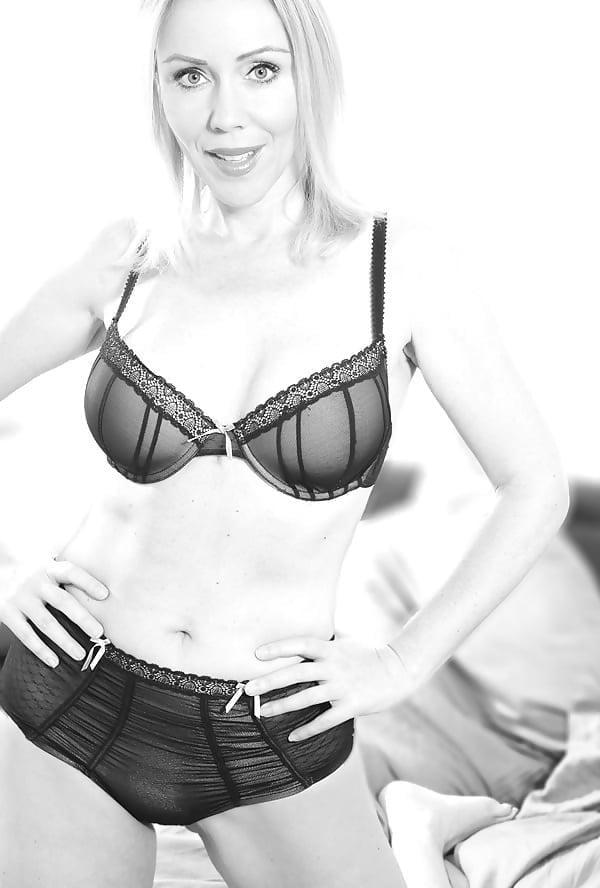 Ich wichse gern zu homeshopping weibern
 #89758561