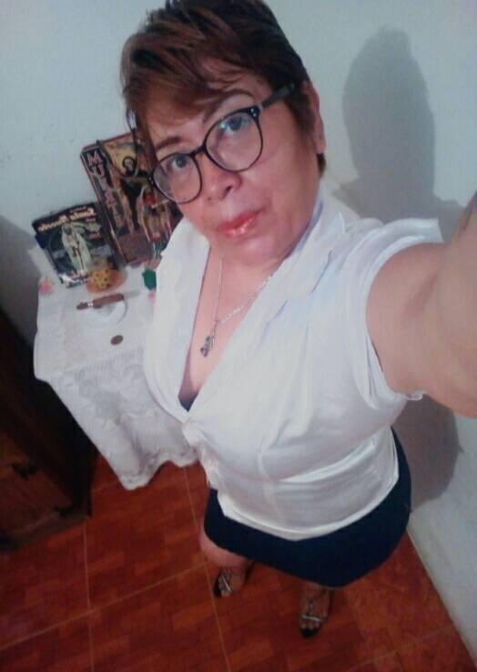 abuela que aun levanta pasiones #88346672