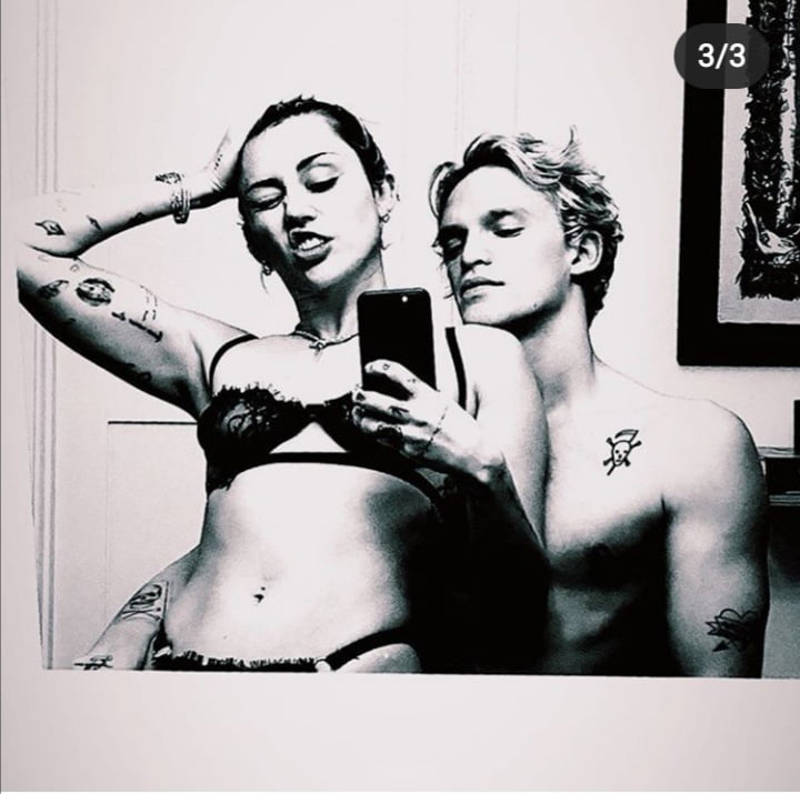 Miley cyrus in dessous
 #106462104