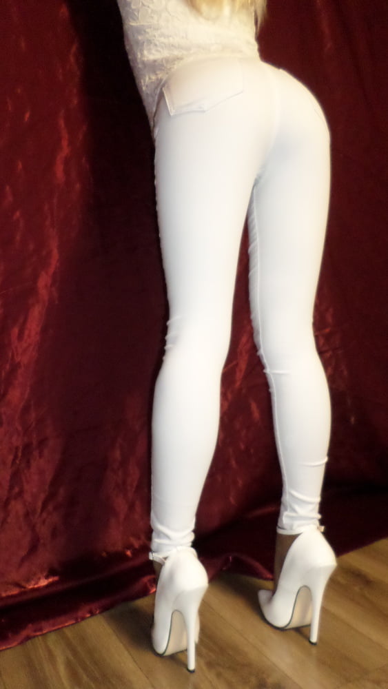 White heels and white jeans #100774972