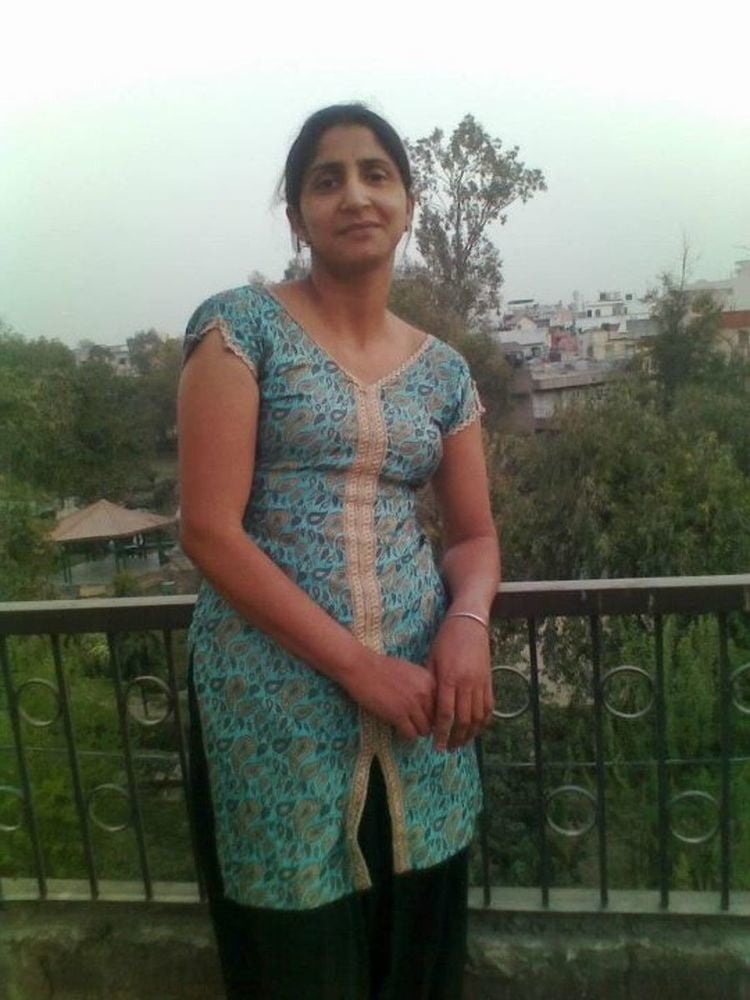 Sangeeta verma indisch ehefrau nackt heiß pic
 #97777899