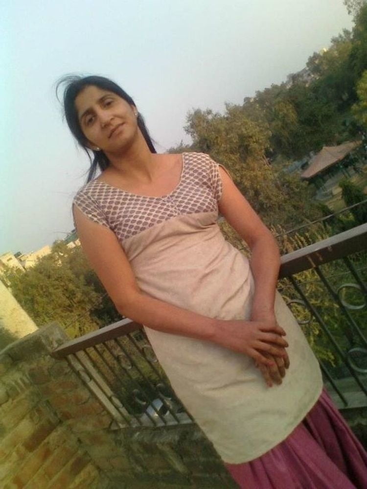 Sangeeta verma indisch ehefrau nackt heiß pic
 #97777908