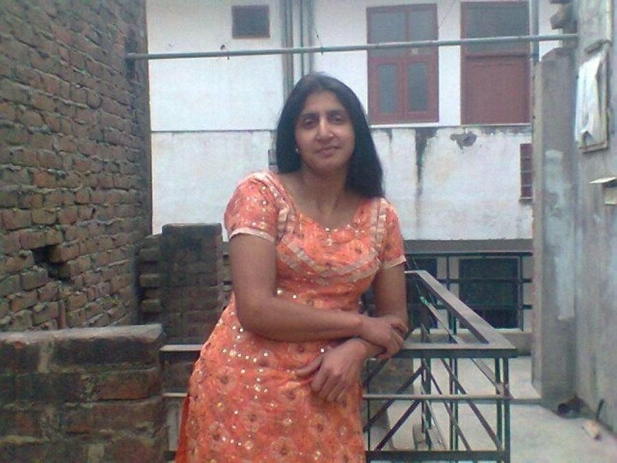 Sangeeta verma indisch ehefrau nackt heiß pic
 #97777914