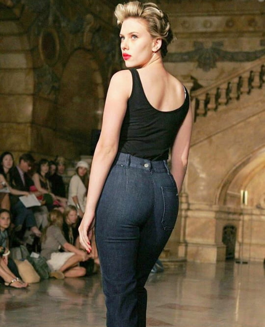 Scarlett Johansson hot #105031618