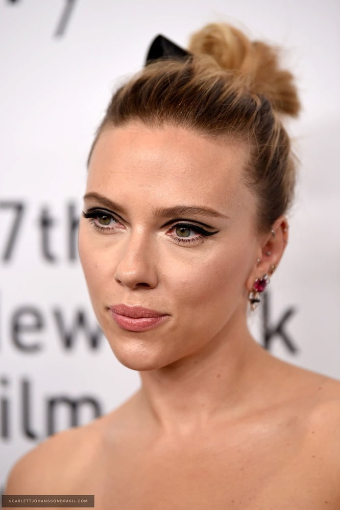 Scarlett Johansson hot #105031871