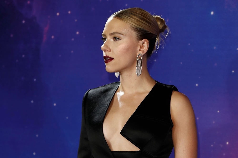 Scarlett johansson heiß
 #105032435