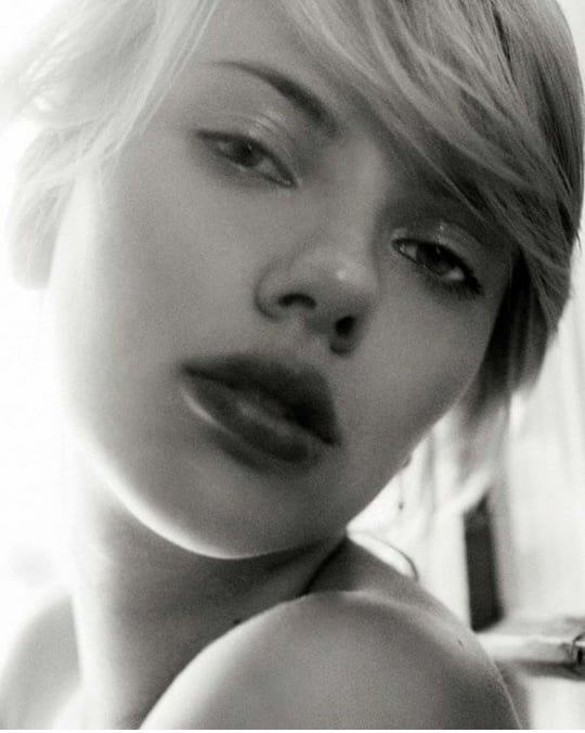 Scarlett johansson heiß
 #105032669