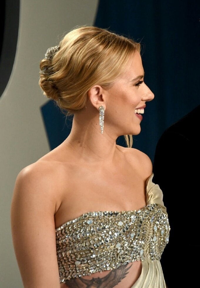 Scarlett johansson caliente
 #105033061