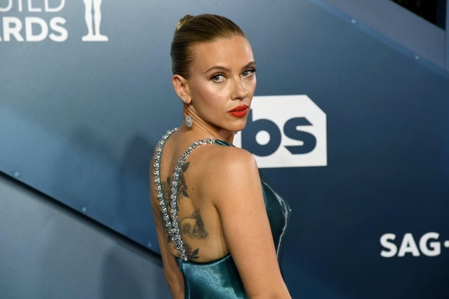 Scarlett Johansson hot #105033187