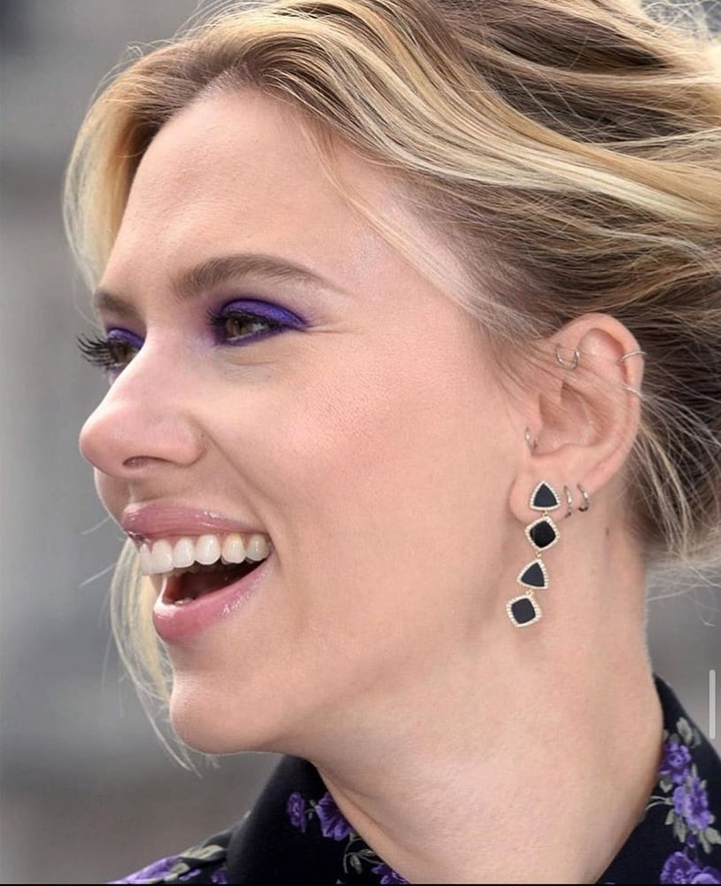 Scarlett Johansson hot #105033353