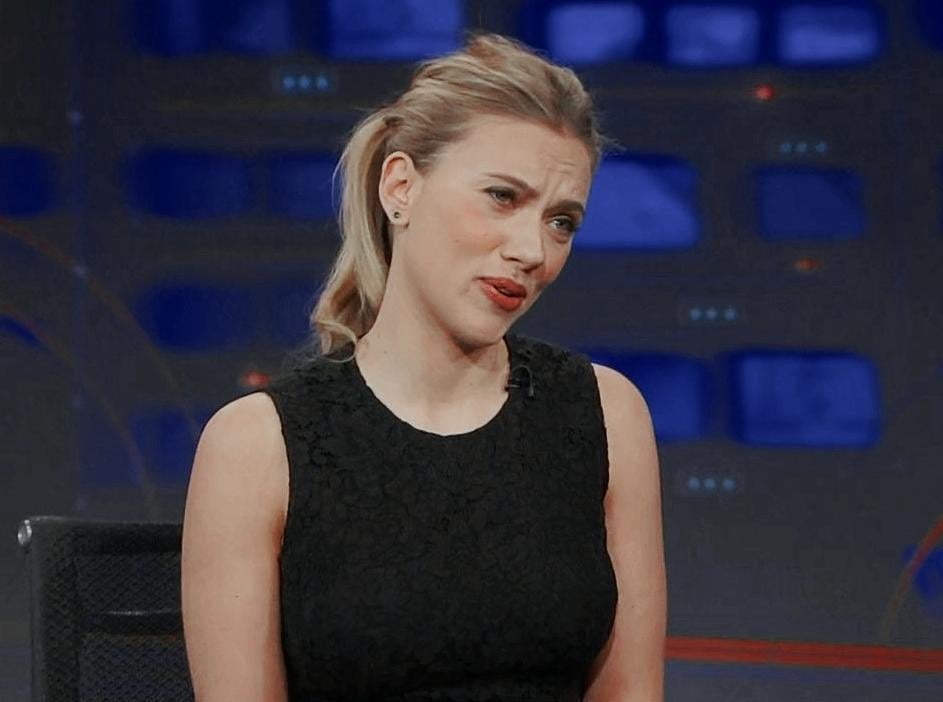 Scarlett Johansson hot #105033459