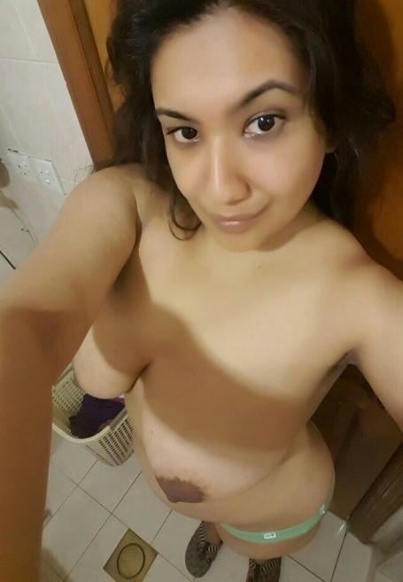 Indian Bride - Huge Tits - Selfies Leaked #105034196