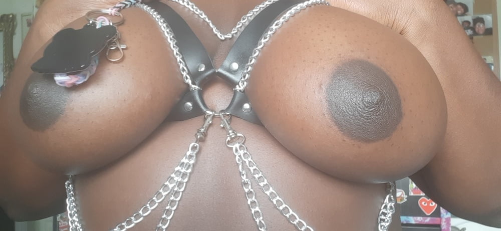 chains n tits #106977629