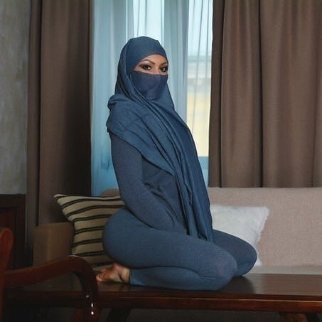 Nylon Hijabi
 #90203115