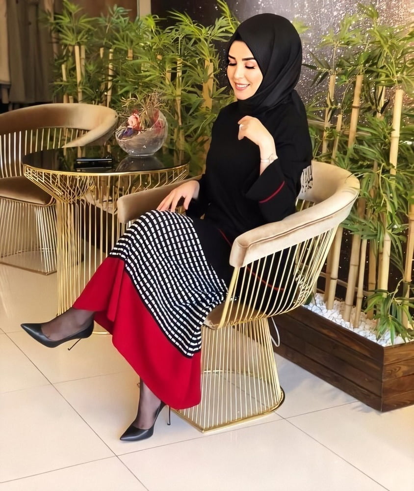 Nylon Hijabi
 #90203218