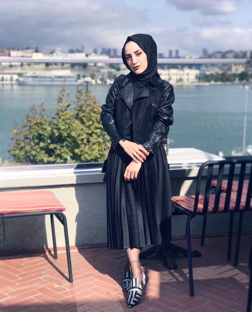 Nylon Hijabi
 #90203226