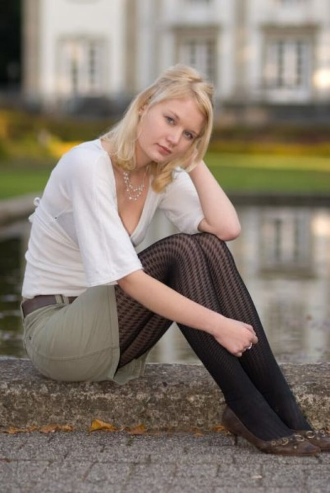 Nylons 12 #97938883