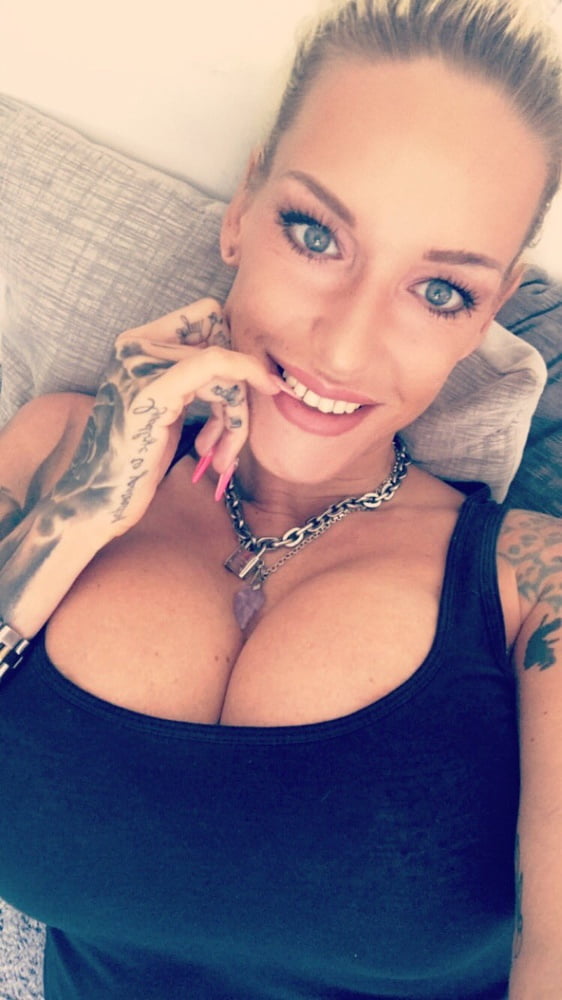 Sexy tattooed bimbo LillyfeeSquirt #96316115
