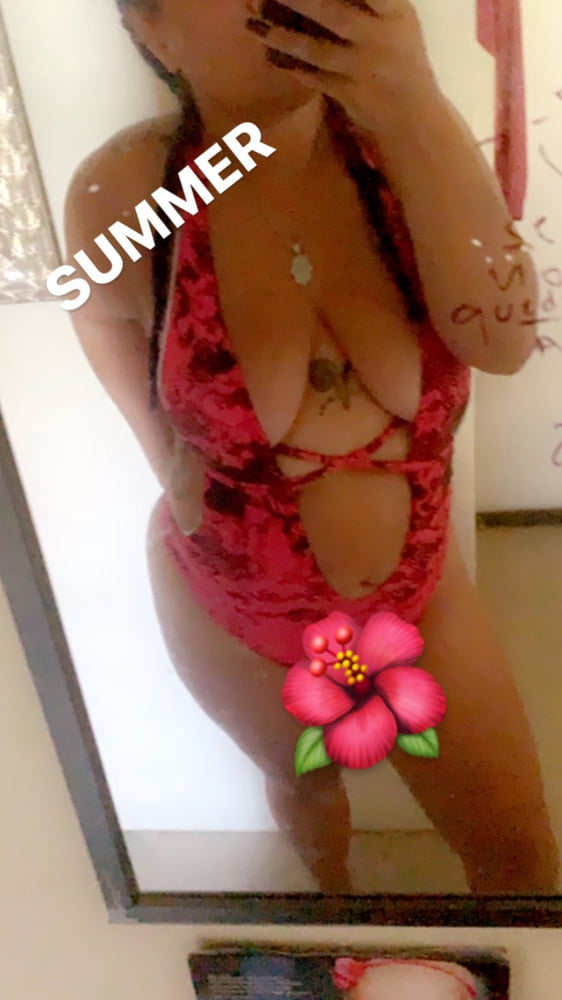 Necesidad de sus únicos fans
 #98880251