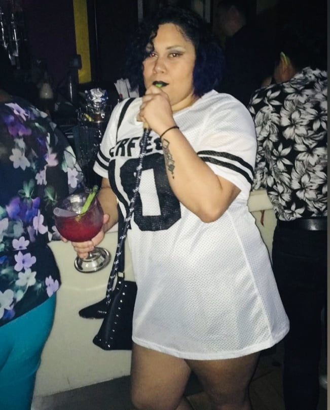 Necesidad de sus únicos fans
 #98880263