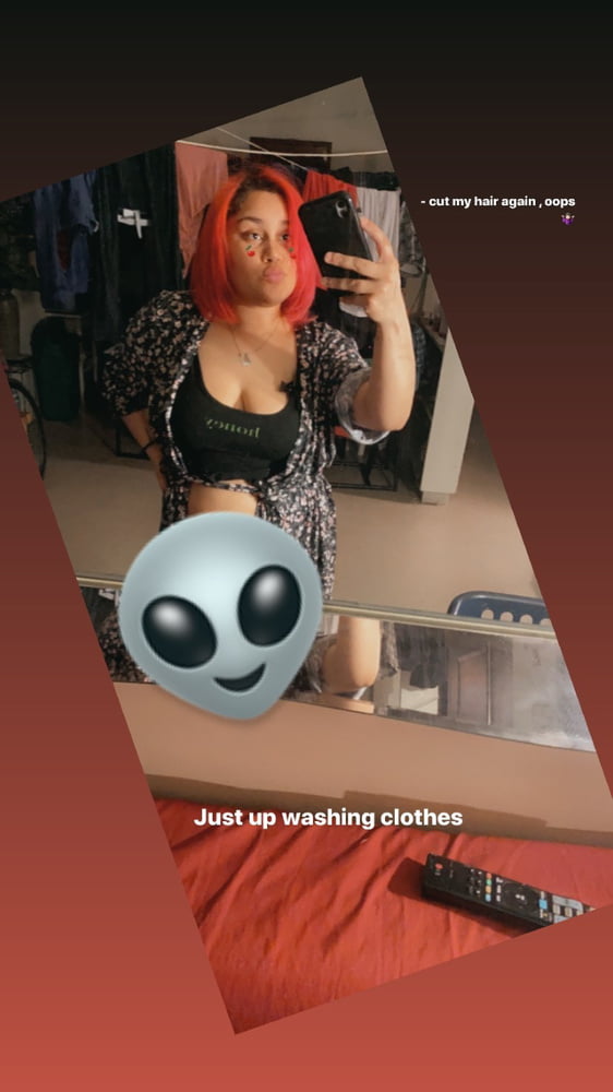 Necesidad de sus únicos fans
 #98880299