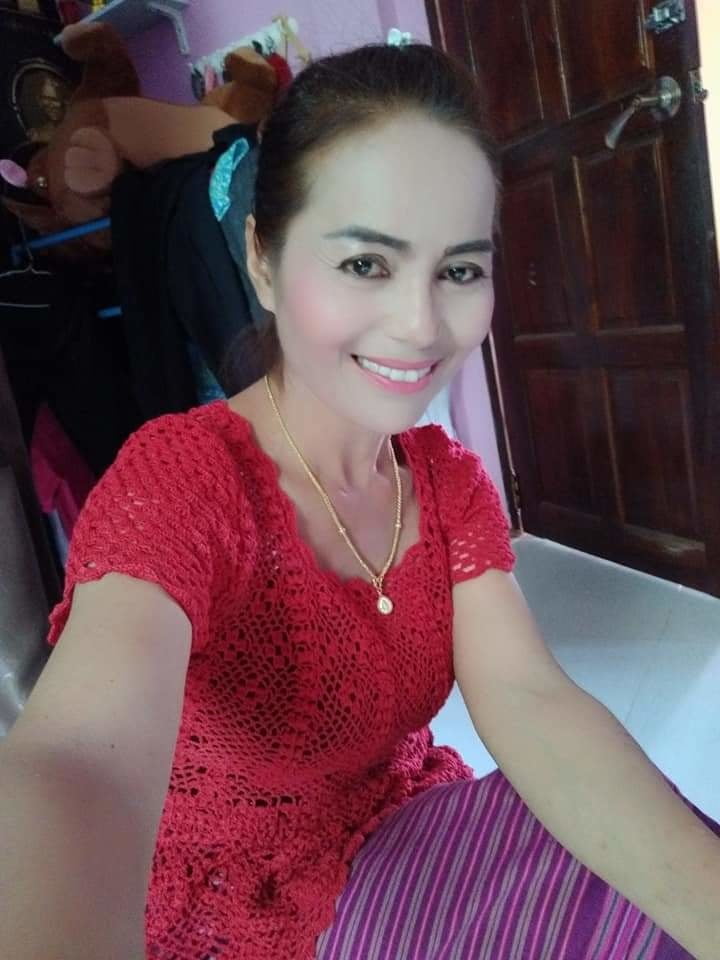 Prostituta madre tailandesa
 #88799906