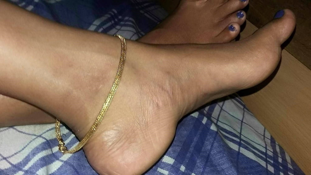 Sexy indische Füße 2
 #80609997