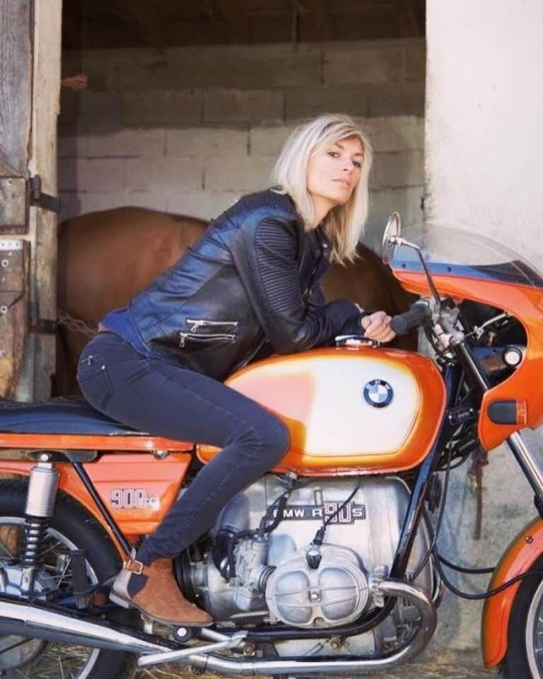The display of the Motorized. #99390675