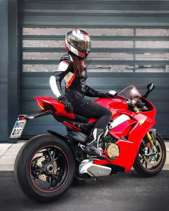 The display of the Motorized. #99390974