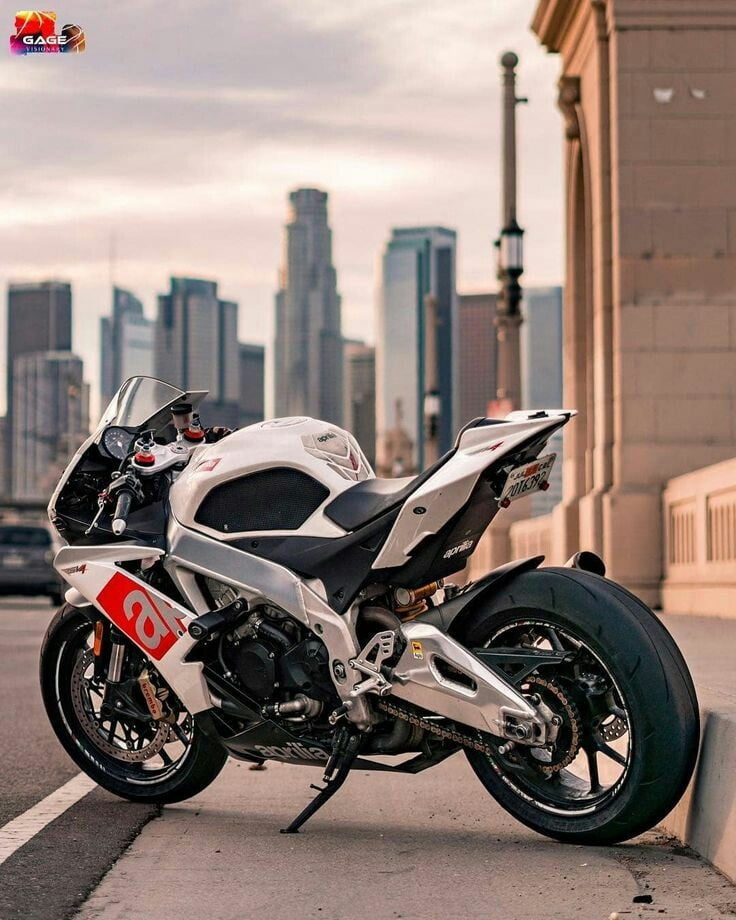 The display of the Motorized. #99391824