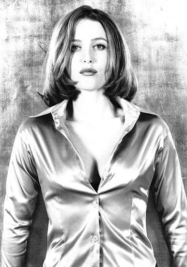 Gillian anderson
 #92591779