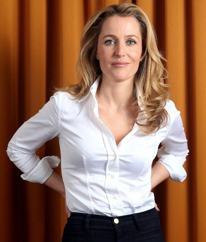 Gillian anderson
 #92591815