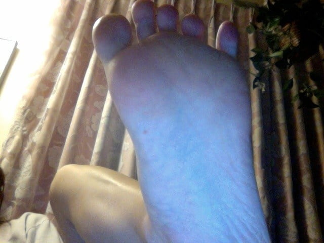 Colorado girl with BIG feet #90411859