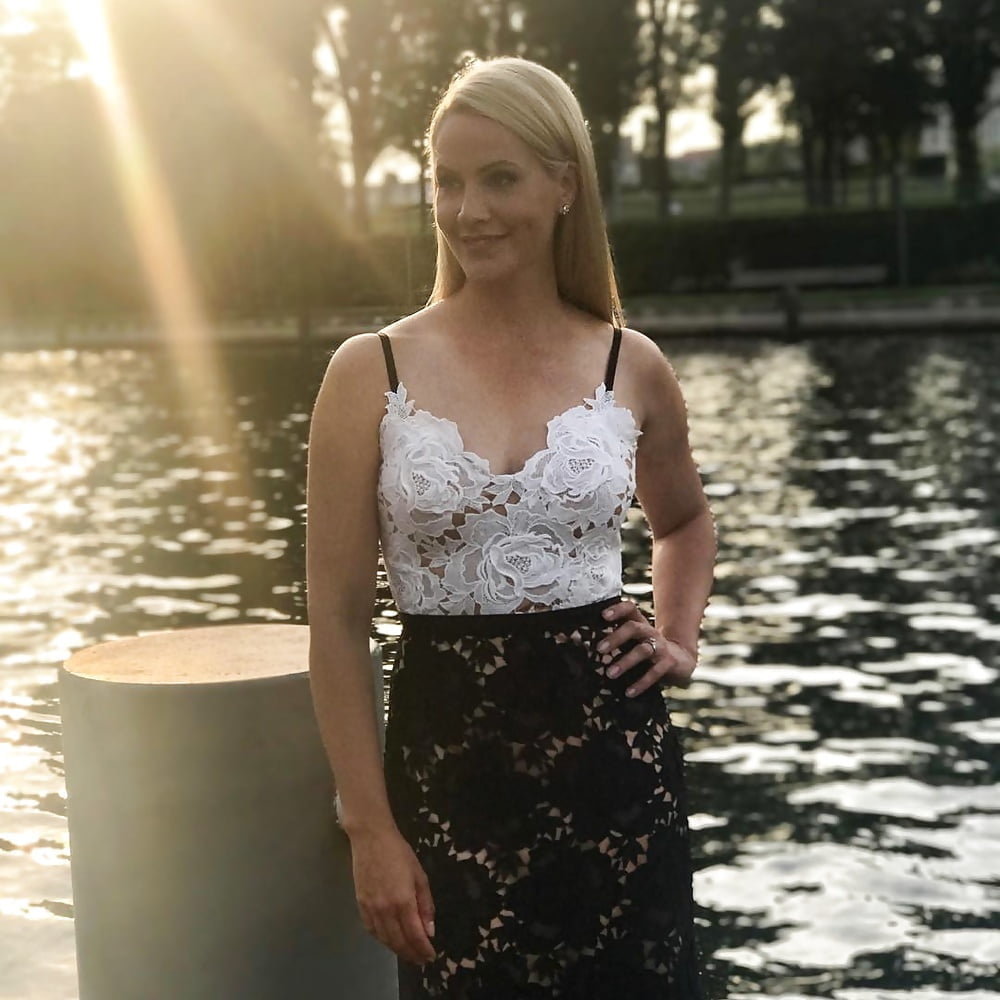 Miss Tagesschau #90374345