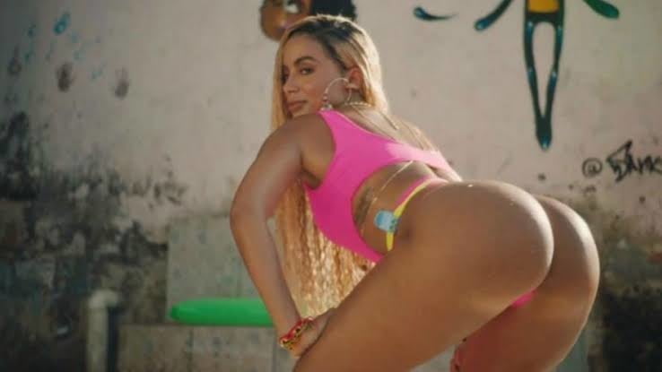 Rabo delicioso da deusa anitta !
 #88110407