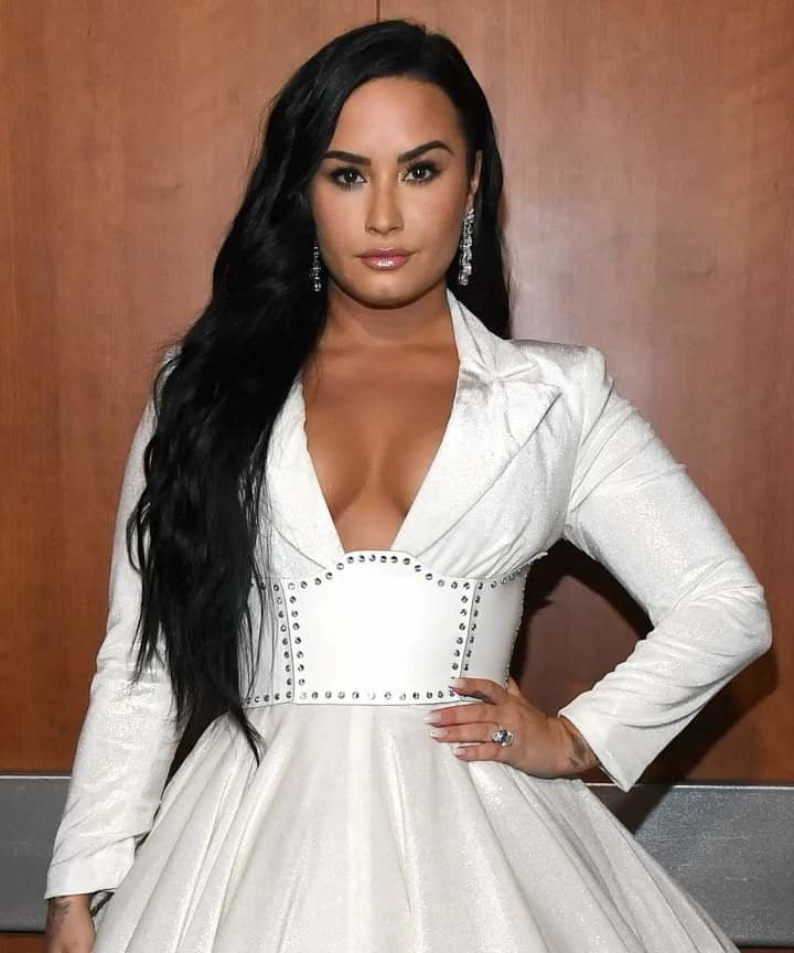 Demi Lovato #101137984