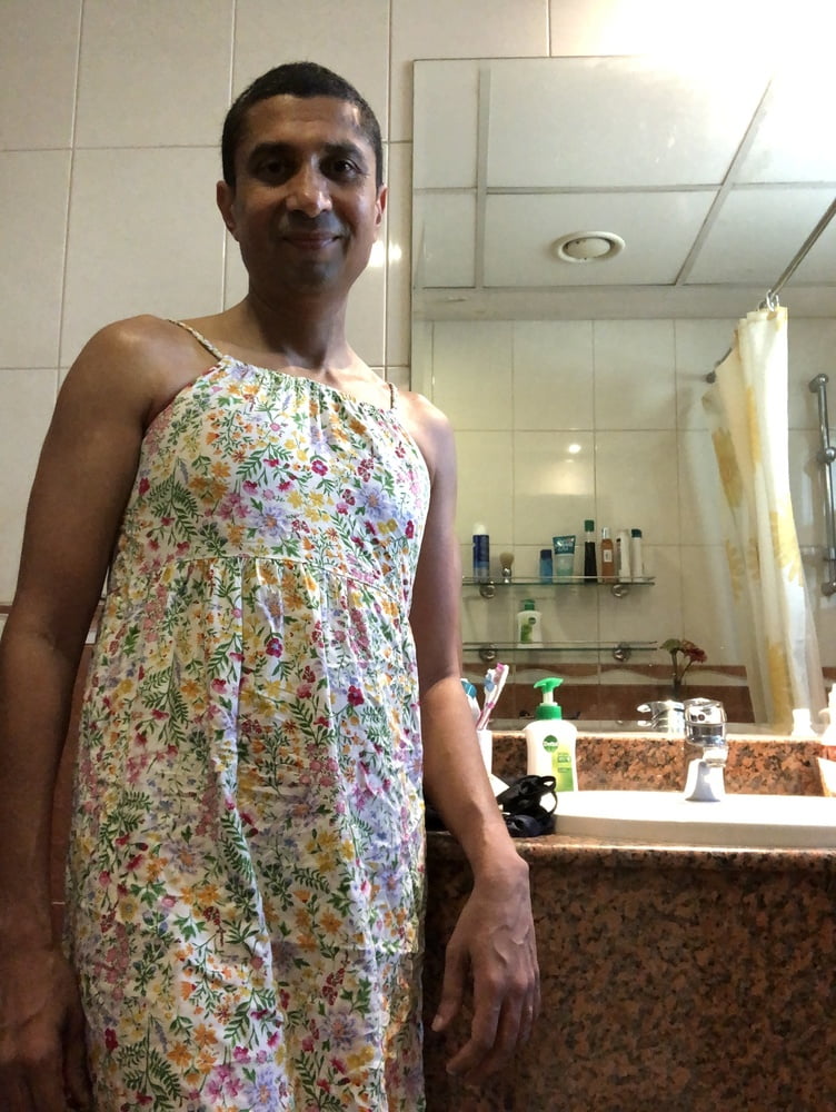 Indiano gay nudo piccolo cazzo
 #106834168